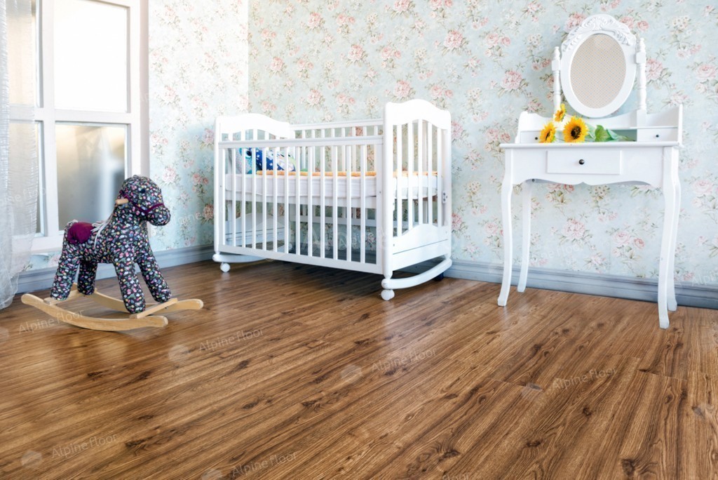 SPC ламинат Дуб классический ЕСО 162-7 SPC ламинат Дуб классический ЕСО 162-7