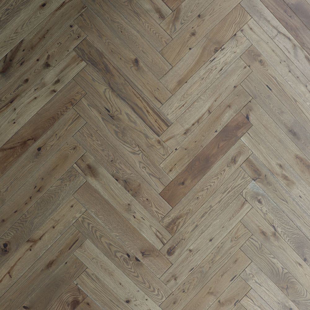 Паркет Елка Английская PolarWood Дуб BALTIC HB (1,08 м2)