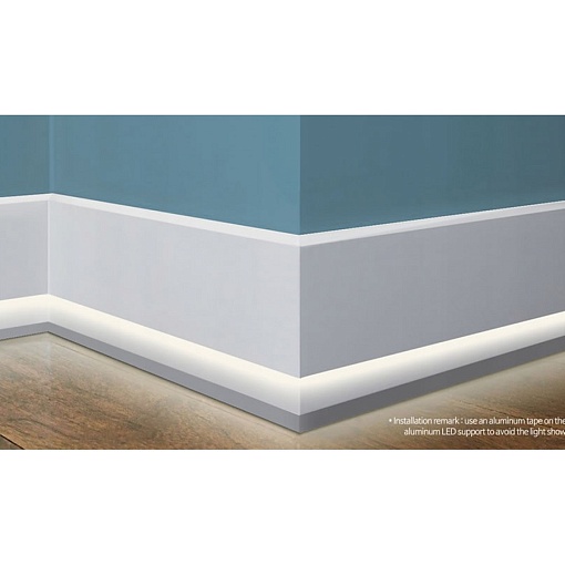 Плинтус HIWOOD LB99