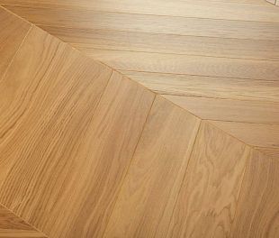 Паркет Елка Французская Lab Arte Chevron Дуб Селект 1015 лак 600/490х110х14/3/45° в магазине напольных покрытий «Стильный пол»