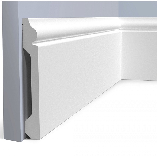 Плинтус HIWOOD B136